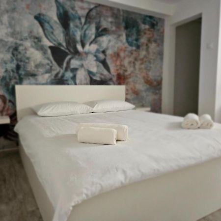 Comfort Rooms Remiza - Free Private Parking - Self Check-In ซาเกร็บ ภายนอก รูปภาพ