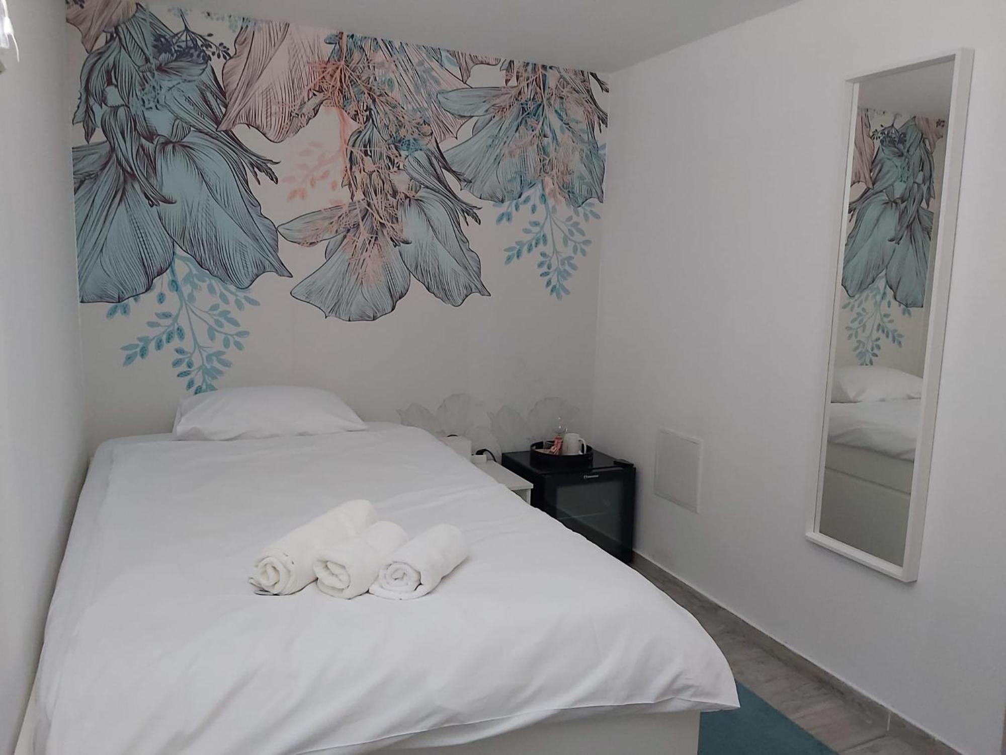 Comfort Rooms Remiza - Free Private Parking - Self Check-In ซาเกร็บ ภายนอก รูปภาพ