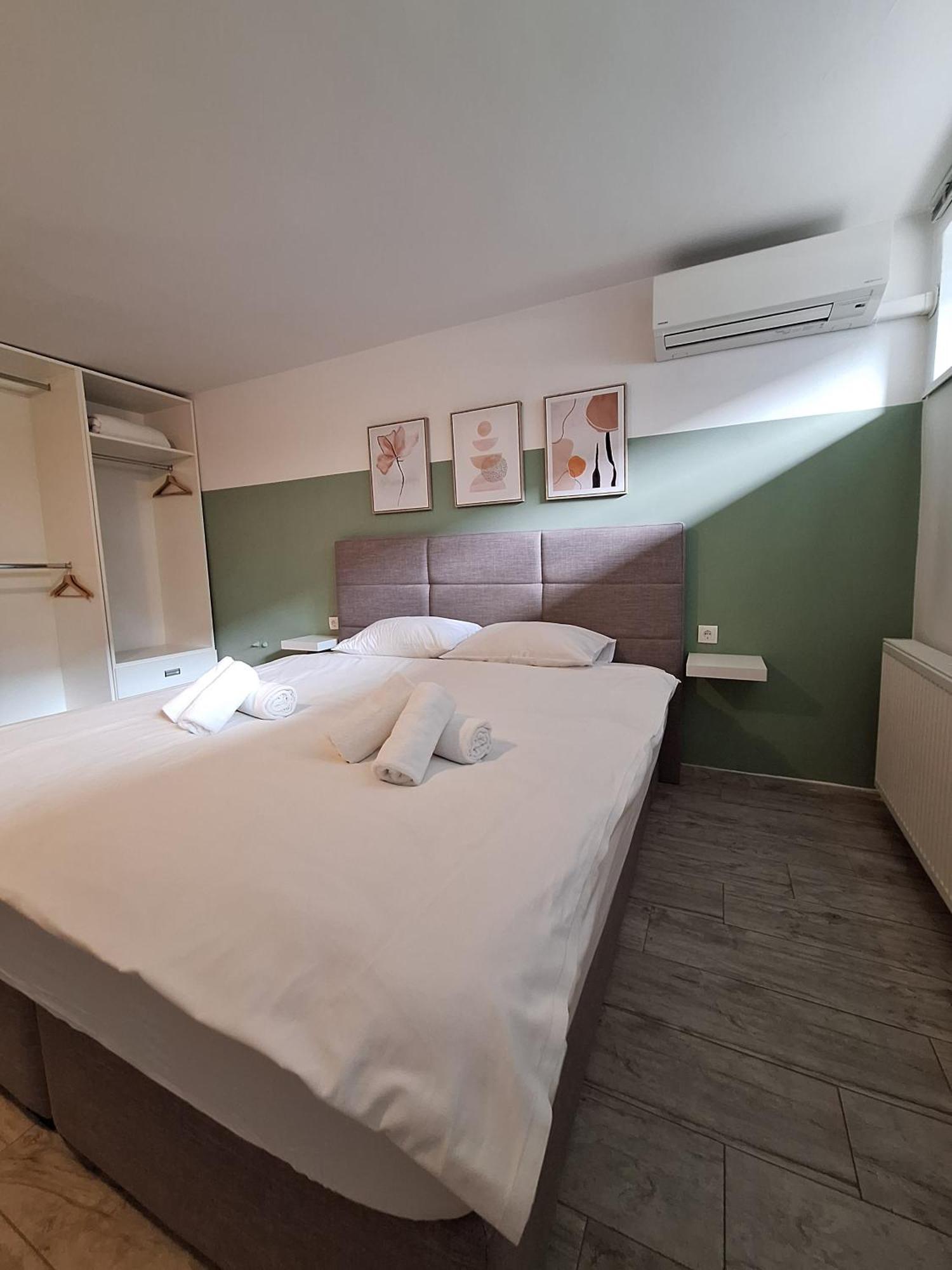 Comfort Rooms Remiza - Free Private Parking - Self Check-In ซาเกร็บ ภายนอก รูปภาพ